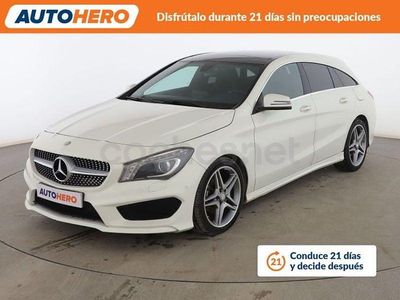 Usado Mercedes CLA200 Shooting Brake AMG line 136 CV (100 kW) 2016 Blanco Familiar