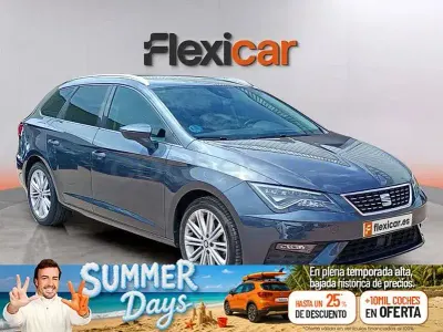 Usado Seat Leon XCELLENCE 130 CV (95 kW) 2020 Gris / plata Familiar