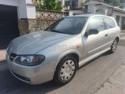 Usado Nissan Almera 82 CV (60 kW) 2004 Gris / plata Berlina