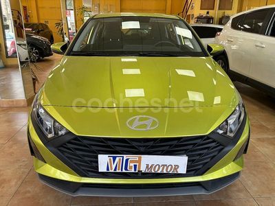 Verde Usado 2024 Hyundai i20 Berlina | 14.900 € (Precio justo)
