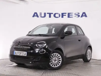 Usado Fiat 500e Action 69 kW (95 CV) 2022 Negro Utilitario