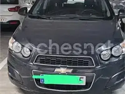Usado Chevrolet Nubira SX 109 CV (80 kW) 2011 Negro Familiar