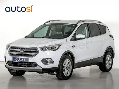 Usado Ford Kuga Trend 120 CV (88 kW) 2019 Blanco SUV