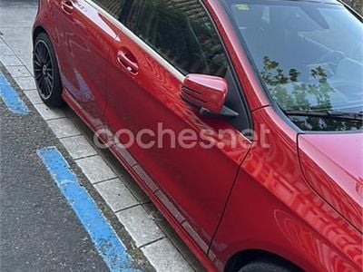 Rojo Usado 2015 Mercedes A180 AMG line Berlina | 14.999 € (Precio justo)