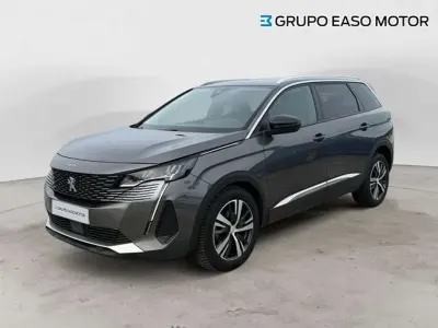 Usado Peugeot 5008 Allure 131 CV (96 kW) 2021 Gris SUV