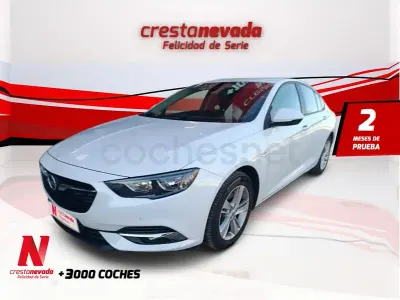 Usado Opel Insignia Selective 136 CV (100 kW) 2019 Blanco Berlina