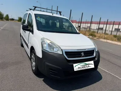 Usado Peugeot TePee Access 75 CV (55 kW) 2016 Blanco Van