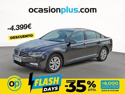 Usado VW Passat Business 120 CV (88 kW) 2019 Gris Berlina