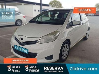 Usado Toyota Yaris Active 90 CV (66 kW) 2012 Blanco Utilitario