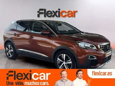 Usado Peugeot 3008 Allure 131 CV (96 kW) 2020 Marrón SUV