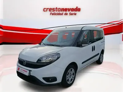 Usado Fiat Doblò S 105 CV (77 kW) 2023 Blanco Monovolumen