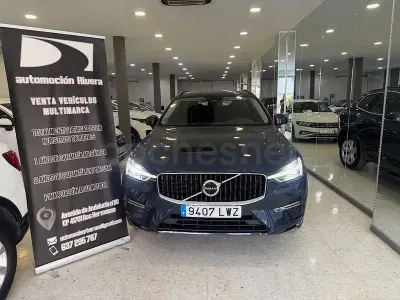 Usado Volvo XC60 Core 197 CV (144 kW) 2022 Azul SUV