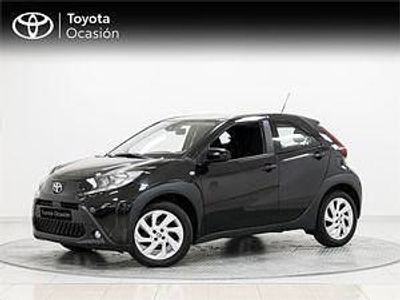 Begagnad Toyota Aygo Play 72 HK (52 kW) 2024 Svart