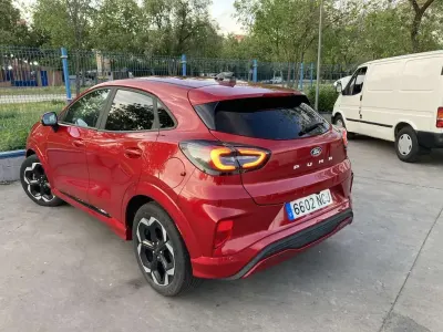 Usado Ford Puma Gen-E Premium 124 kW (169 CV) 2025 Burdeos SUV