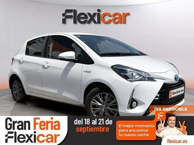 Usado Toyota Yaris Hybrid Advance 100 CV (73 kW) 2020 Blanco Berlina