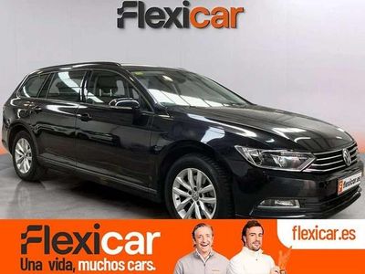 Usado VW Passat Advance 120 CV (88 kW) 2018 Negro Familiar