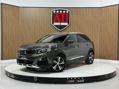 Usado Peugeot 3008 Allure 130 CV (95 kW) 2019 Gris / plata SUV