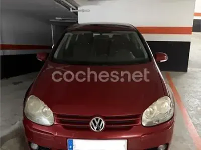 Usado VW Golf IV Sportline 140 CV (102 kW) 2004 Rojo Berlina