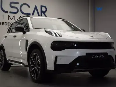Ny Lynk & Co 01 280 HK (205 kW) 2025 Hvid SUV
