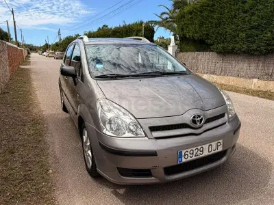 Käytetty Toyota Corolla Verso Sol 116 HP (85 kW) 2005 Harmaa Tila-auto