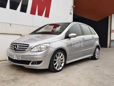Mercedes B200