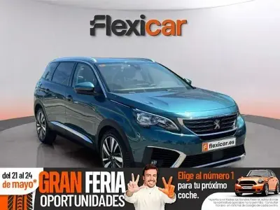Usado Peugeot 5008 Allure 130 CV (95 kW) 2019 Verde SUV