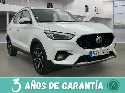 Usado MG ZS Luxury 111 CV (81 kW) 2022 Blanco SUV