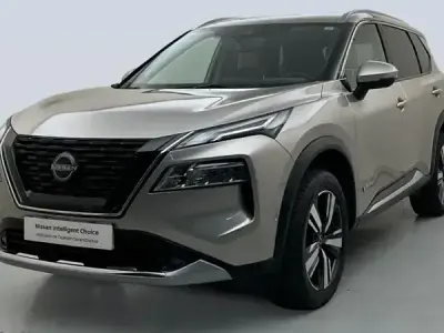 Usado Nissan X-Trail Tekna+ 158 CV (116 kW) 2022 Champagne silver SUV