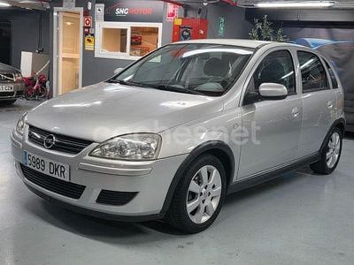 Gris / plata Usado 2005 Opel Corsa Enjoy Berlina | 3999 € (Precio justo)