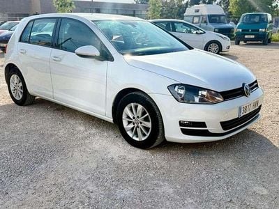 Usado VW Golf VII Advance 105 HP (77 kW) 2014 Branco Citadino