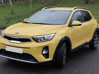 Usado Kia Stonic 110 CV (80 kW) 2017 Amarillo SUV