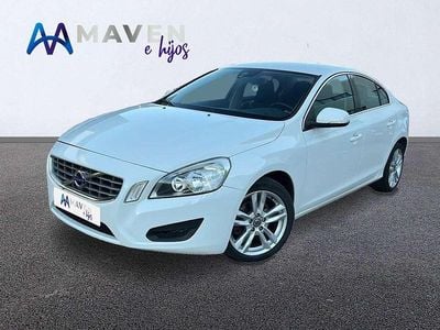 Usado Volvo S60 Momentum 163 CV (119 kW) 2011 Blanco Berlina