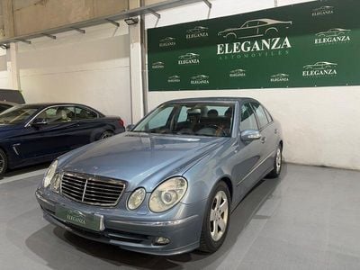 Azul Usado 2004 Mercedes E320 Avantgarde Berlina | 5990 € (Precio justo)