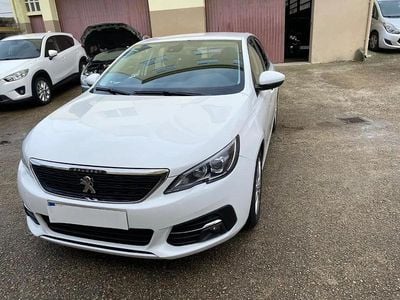 Usado Peugeot 308 Business-Line 130 HP (95 kW) 2018 Branco Sedan