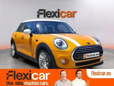 Usado Mini Cooper 136 CV (100 kW) 2017 Amarillo Utilitario