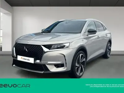 Usado DS Automobiles DS7 Crossback Rivoli 225 CV (165 kW) 2021 Gris SUV