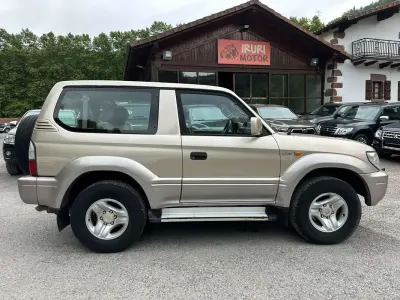 Usado Toyota Land Cruiser 163 CV (119 kW) 2002 Beige SUV