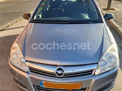 Usado Opel Astra Enjoy 100 CV (73 kW) 2007 Gris / plata Berlina