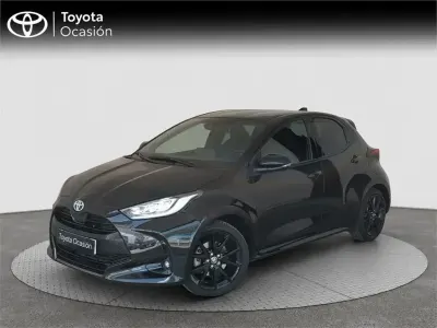 Usado Toyota Yaris Hybrid Style 116 CV (85 kW) 2024 Negro Monovolumen