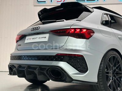 Usado Audi RS3 Sport 400 CV (294 kW) 2022 Gris / plata Berlina