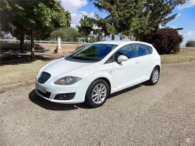 Usado Seat Leon Copa 105 CV (77 kW) 2011 Blanco Utilitario