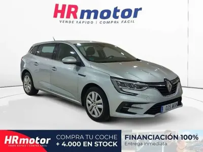 Usado Renault Mégane GrandTour Equilibre 116 CV (85 kW) 2023 Gris Familiar