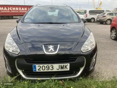 Usado Peugeot 308 Business-Line 92 CV (67 kW) 2012 Negro Familiar