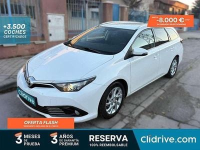 Blanco Usado 2016 Toyota Auris Touring Sports Active Familiar | 8690 €
