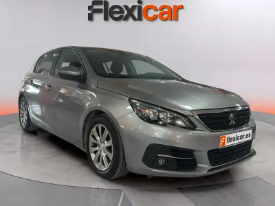 Usado Peugeot 308 Access 110 CV (80 kW) 2020 Gris Berlina