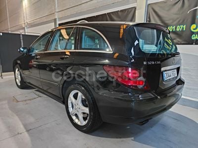 Mercedes R320