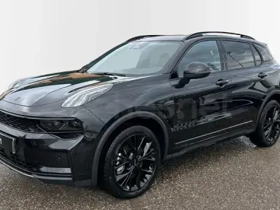 Käytetty Lynk & Co 01 276 HP (202 kW) 2025 Musta Katumaasturi