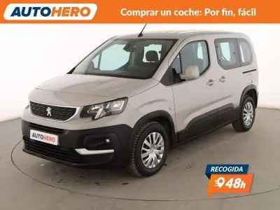 Usado Peugeot Rifter Active 102 CV (75 kW) 2020 Beige Monovolumen