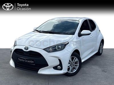 Usado Toyota Yaris Hybrid Active 116 CV (85 kW) 2022 Blanco Berlina