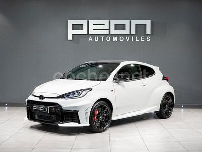 Blanco Usado 2024 Toyota Yaris Berlina | 48.990 €